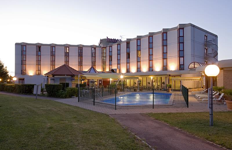 Hotel-Mercure-Lyon-l-Isle-d-Abeau